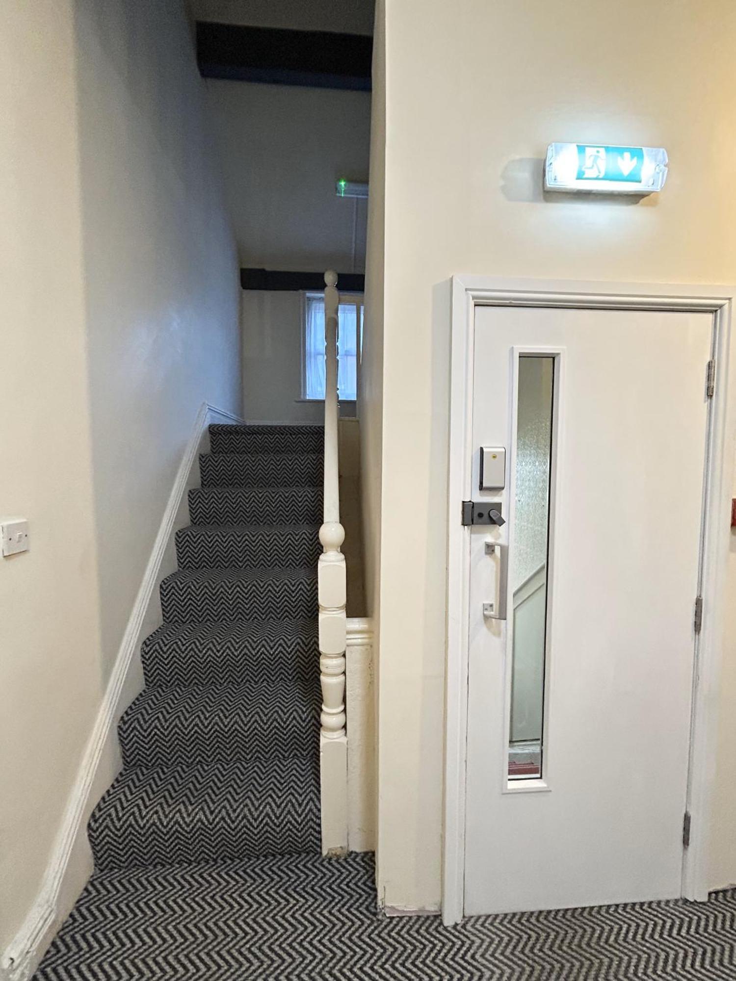 The Egerton Arms Hotel Salford Солфорд Экстерьер фото