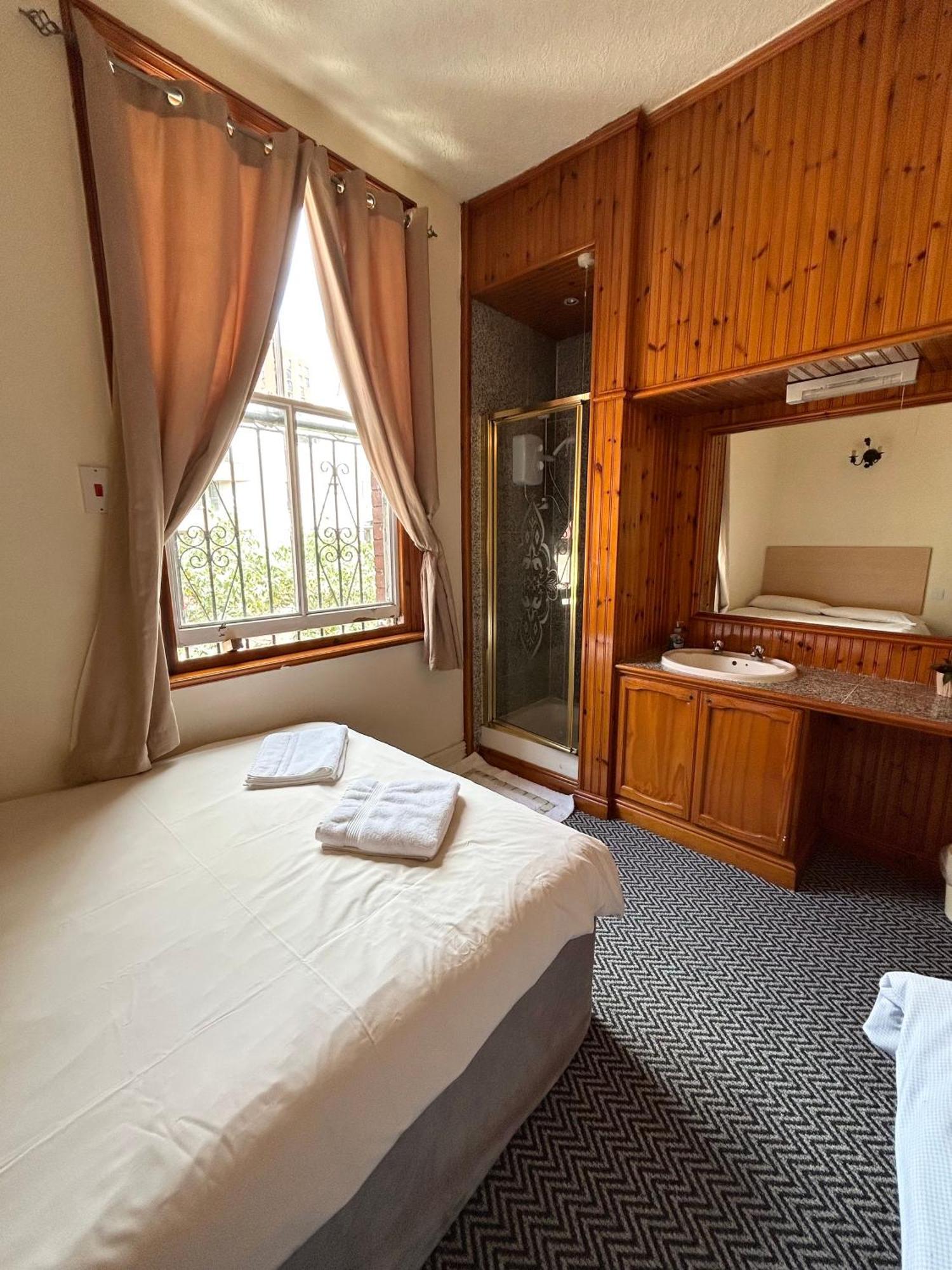 The Egerton Arms Hotel Salford Солфорд Экстерьер фото